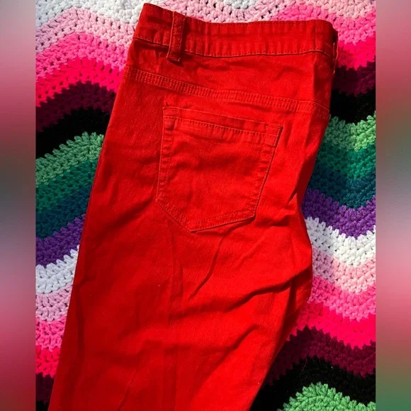 🧶3/$20 Bright Red Skinny Jeans - Picture 2 of 4
